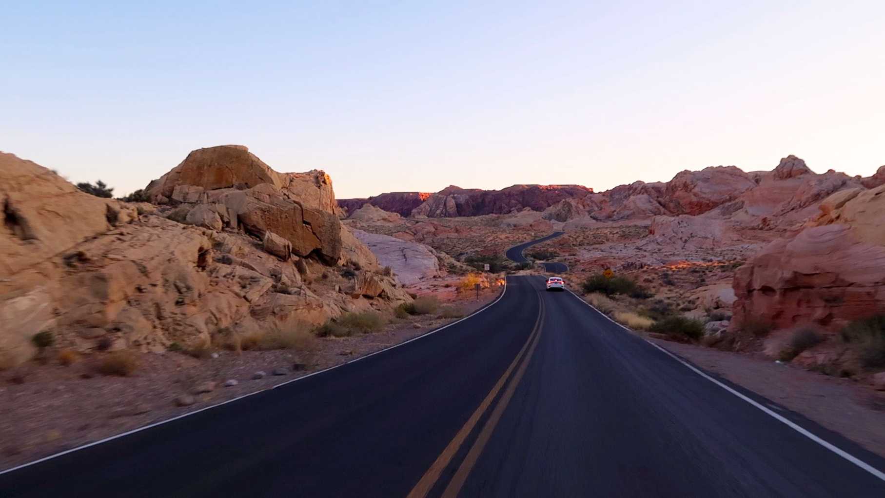 The Very Scenic Drive of White Domes Road | Valley of Fire - Cactus Atlas